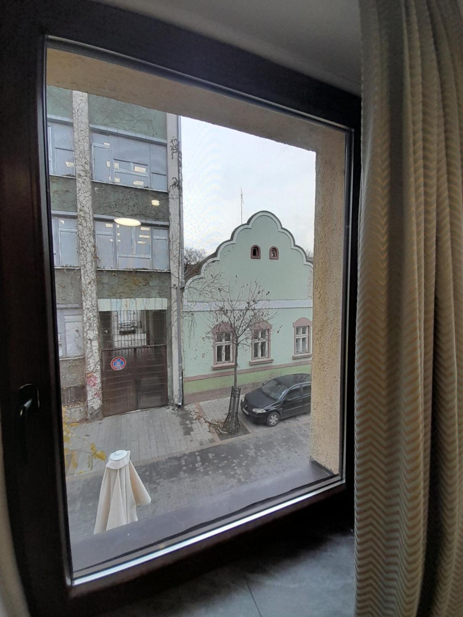 Cool & Cozy Center Apartment Subotica Exterior photo
